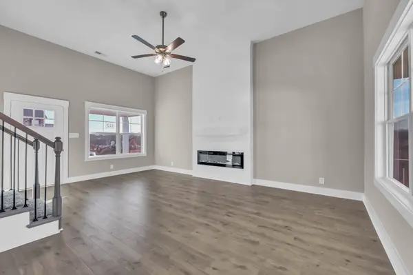 345 Hereford Farms, Clarksville, TN 37043