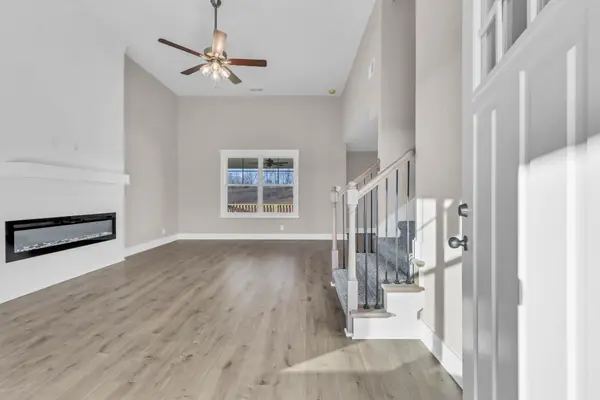 345 Hereford Farms, Clarksville, TN 37043