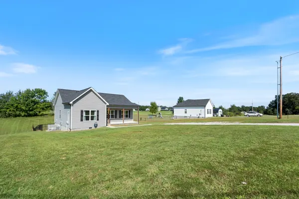 1274 Oak Grove Rd, Dickson, TN 37055