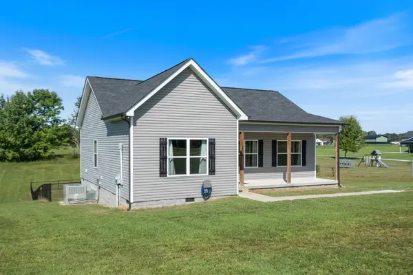 1274 Oak Grove Rd, Dickson, TN 37055