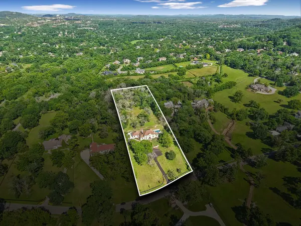 310 Deerwood Ln, Brentwood, TN 37027