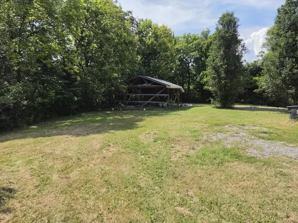 73 Patterson Rd, Smithville, TN 37166