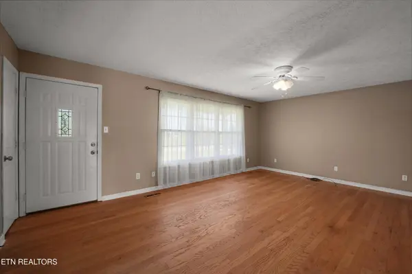 2019 Martha Washington Rd, Clarkrange, TN 38553