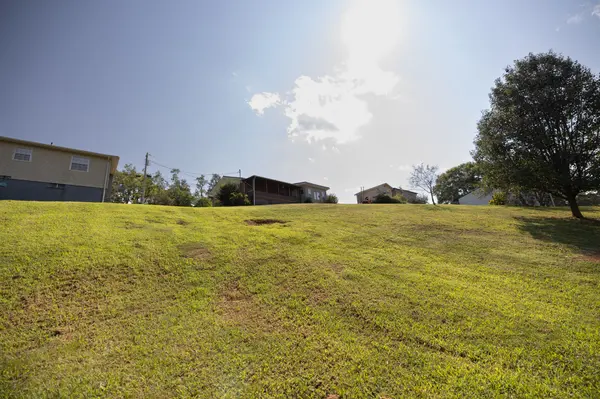 420 Thompson Weiman Rd, Sparta, TN 38583