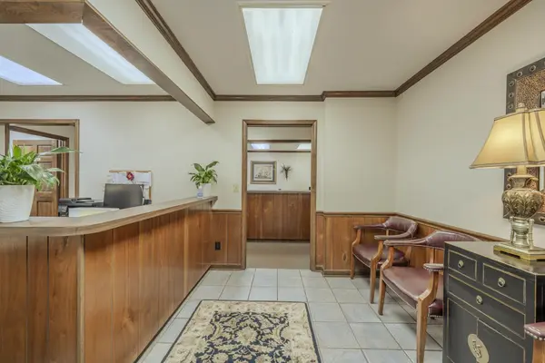 40 W MAIN ST, Savannah, TN 38372