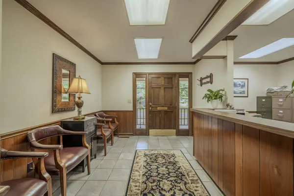 40 W MAIN ST, Savannah, TN 38372
