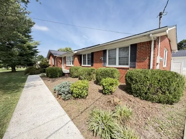 310 Woodland Dr, Decherd, TN 37324