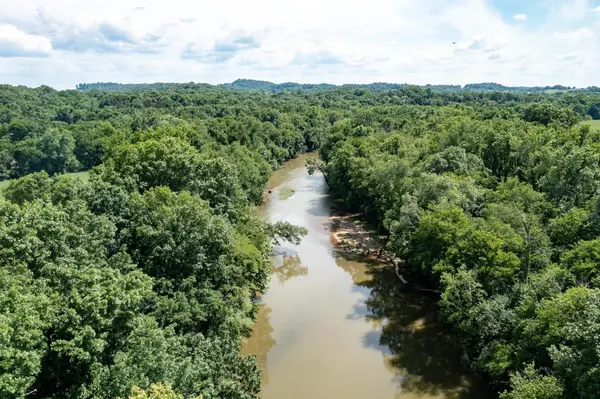 30 Three Forks Bridge Rd, Wartrace, TN 37183