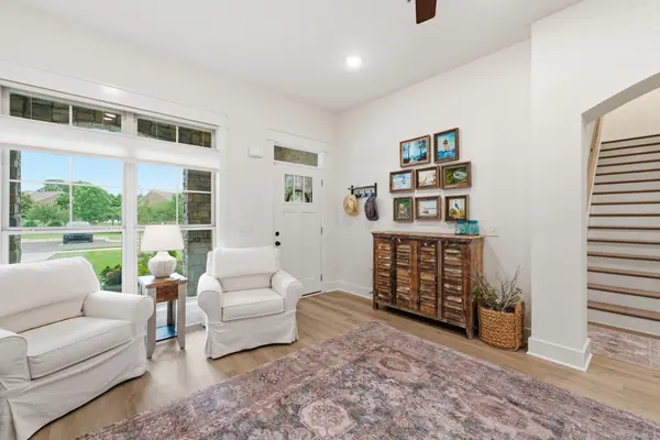 2096 Leamington Ln, Murfreesboro, TN 37130