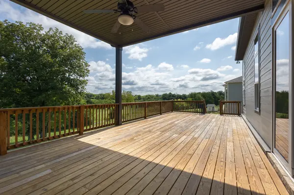 7648 Delancey Dr, College Grove, TN 37046