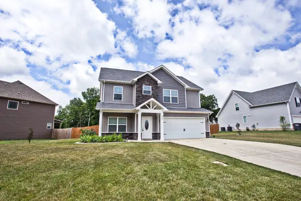 208 Liam Ct, Clarksville, TN 37043