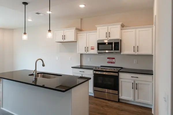 624 Southern Pass Run, Clarksville, TN 37043