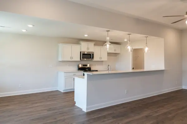2713 Brewster Drive, Clarksville, TN 37042