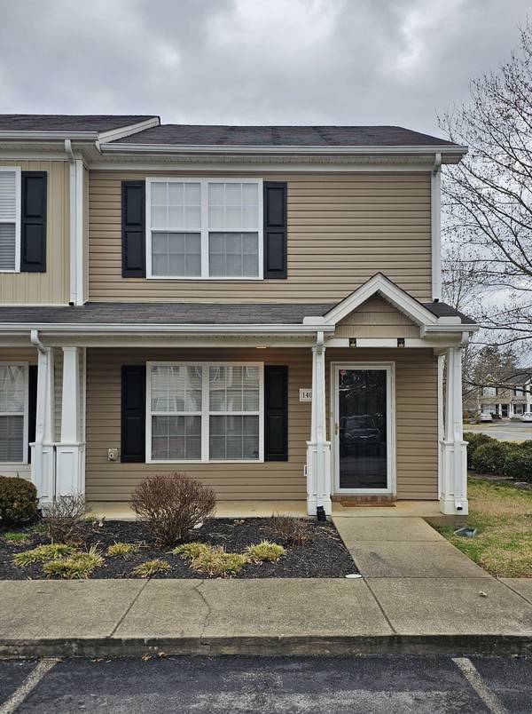 1402 Orange Ct, Murfreesboro, TN 37130