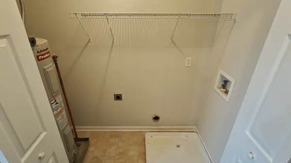 1035 Arlene Dr, La Vergne, TN 37086