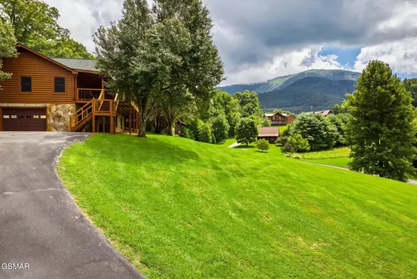 3213 Big Cove Court, Sevierville, TN 37862