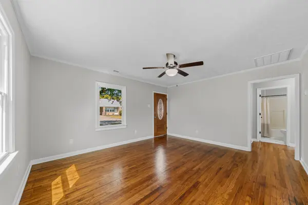 111 7th Ave #S, Lewisburg, TN 37091