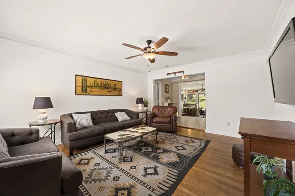 3118 Lake Park Dr, Nashville, TN 37211