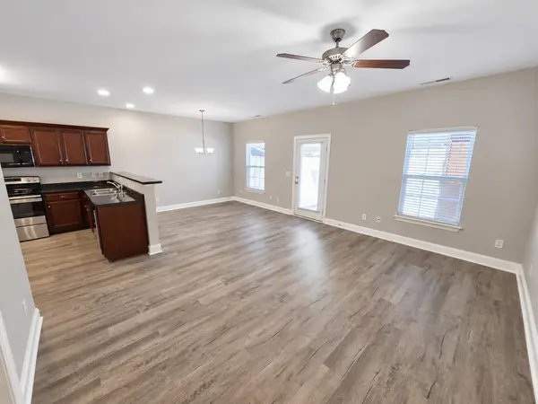 206 Rowlette Cir, Murfreesboro, TN 37127