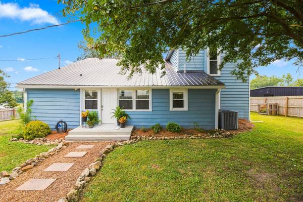 207 N Woodland St, Manchester, TN 37355