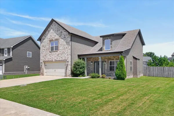 346 Rye Dr, Clarksville, TN 37043