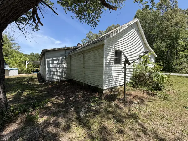 5217 Ragsdale Rd, Manchester, TN 37355