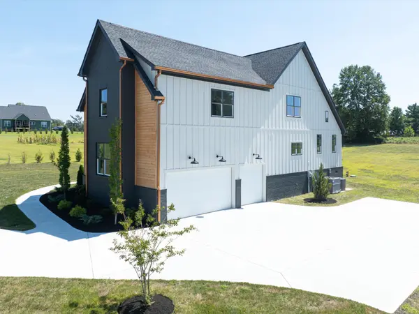 6447 Hopewell Rd, Springfield, TN 37172