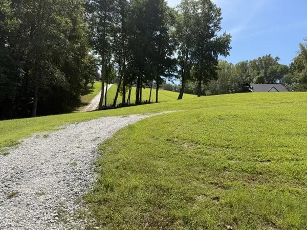 145 Lake Court Dr, Lynchburg, TN 37352
