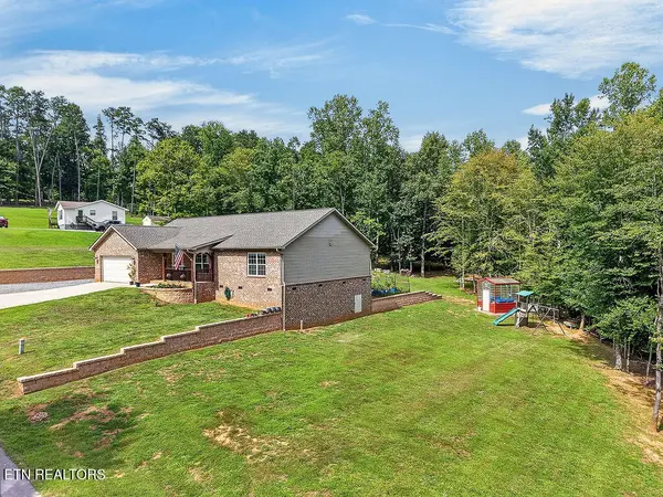 4020 Fox Hills Drive, Louisville, TN 37777