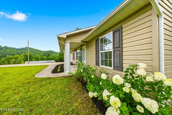 111 Agape Lane, Heiskell, TN 37754
