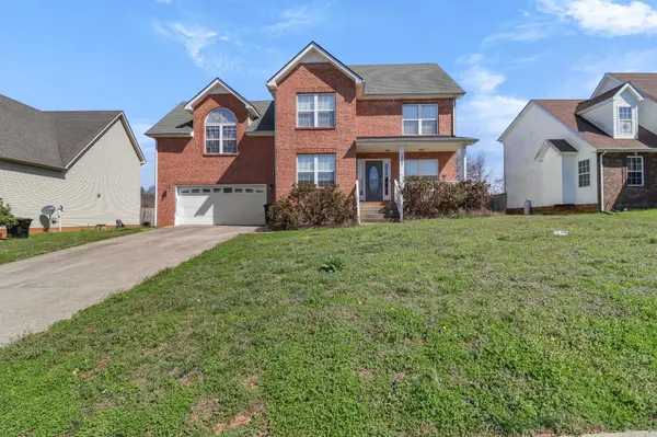 1213 Channelview Dr, Clarksville, TN 37040