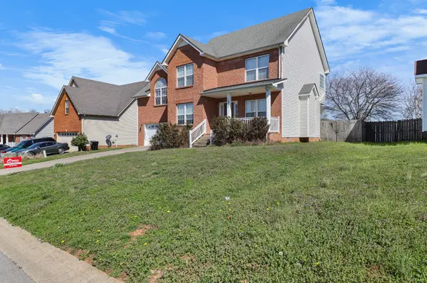 1213 Channelview Dr, Clarksville, TN 37040