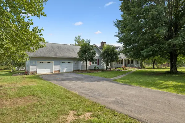470 Mitchell Rd, Lebanon, TN 37087
