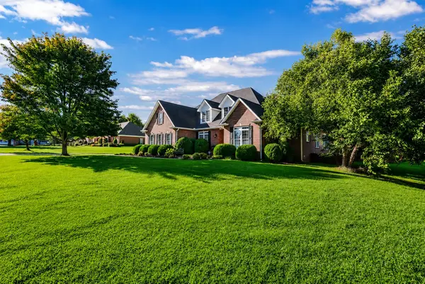 142 Indian Hills Dr, Clarksville, TN 37043