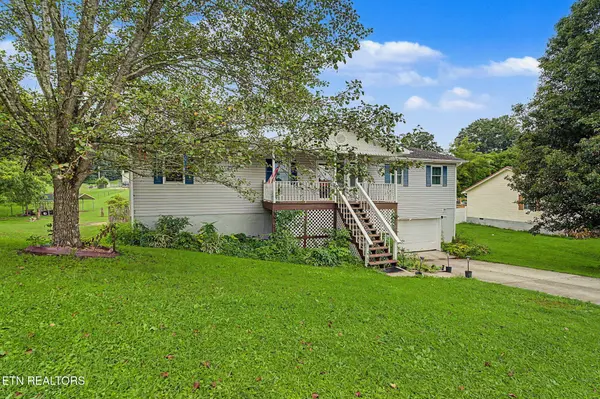 117 Bertha Lane, Jacksboro, TN 37757