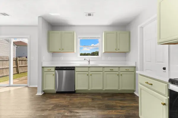 2879 Creekbend Dr, Nashville, TN 37207