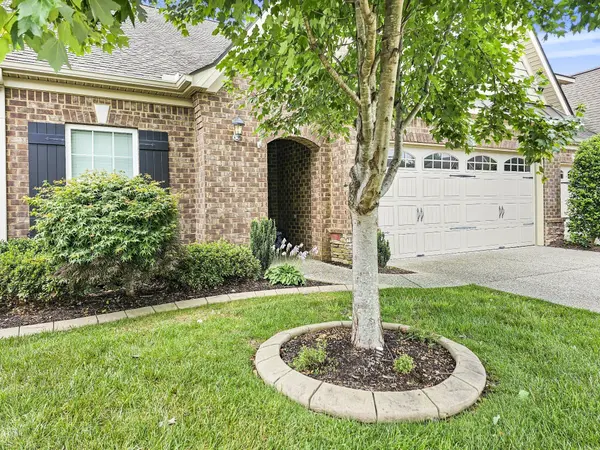 835 Meadowcrest Way, Lebanon, TN 37090