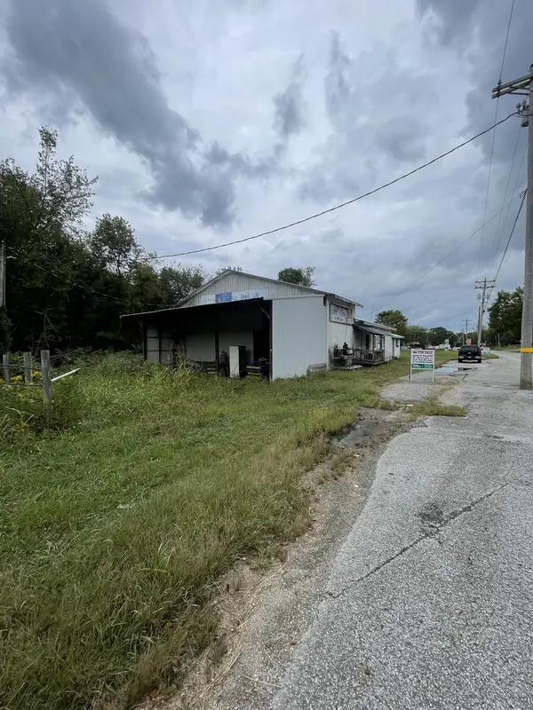 17366 Clay County Hwy, Red Boiling Springs, TN 37150