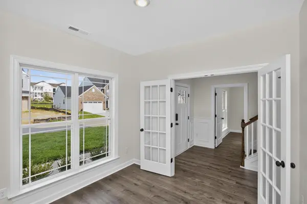 5017 Salient Dr, Spring Hill, TN 37174