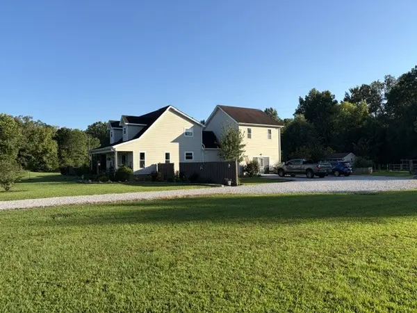 95 Floyd Ln, Decherd, TN 37324