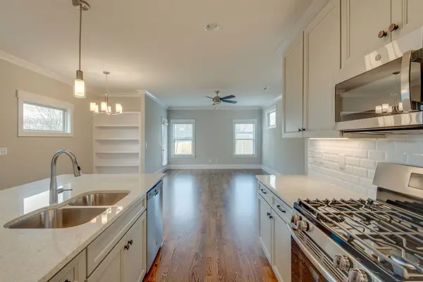 562B Stevenson St, Nashville, TN 37209