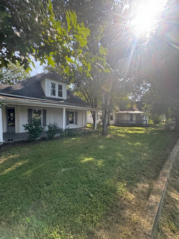 401 College St, Petersburg, TN 37144