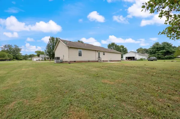 4093 Cameron Ln, Chapel Hill, TN 37034