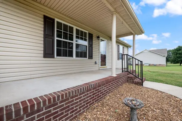 4093 Cameron Ln, Chapel Hill, TN 37034