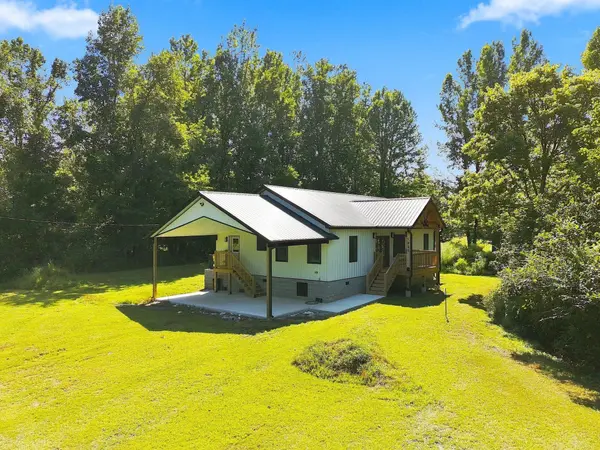1051 Highway 48 South, Centerville, TN 37033