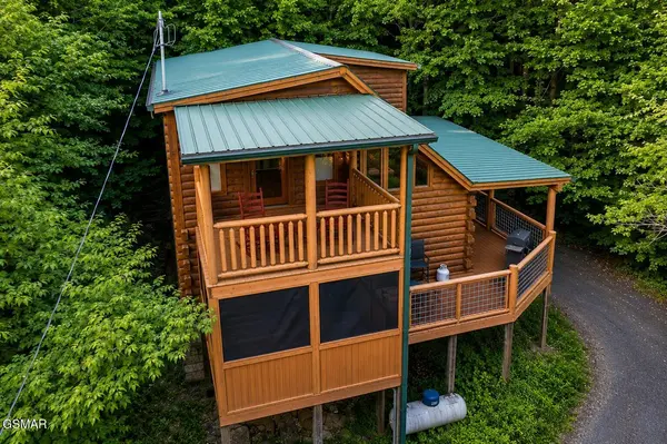 1908 Rhododendron Lane, Sevierville, TN 37876