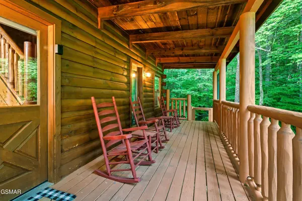 1908 Rhododendron Lane, Sevierville, TN 37876