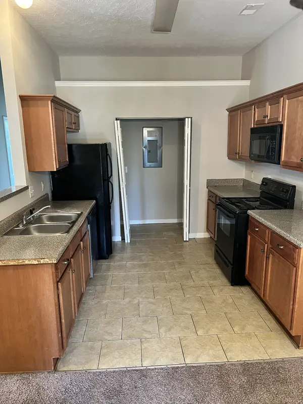 371 Cottage Dr, Gallatin, TN 37066