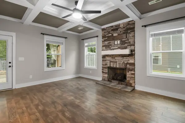 515 Somerset Ln, Clarksville, TN 37042