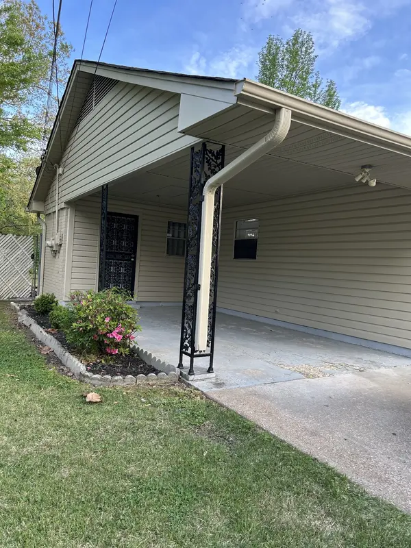 36 Sweetbay Dr, Jackson, TN 38301